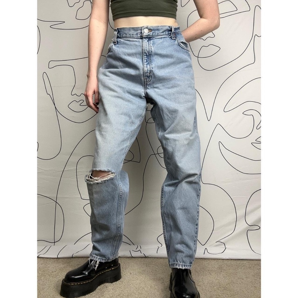 Vintage 90s Levi’s 550 High Rise Distressed Light Wash Jeans